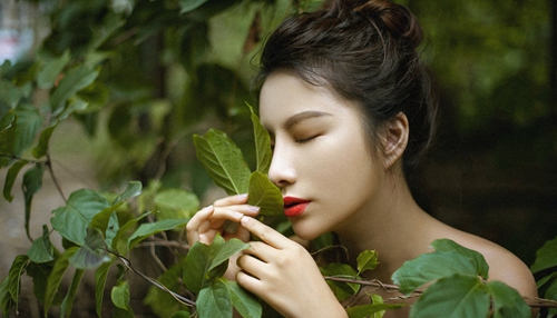 下雨天给男朋友的关心短信（关于蜜蜂的英文怎么说）